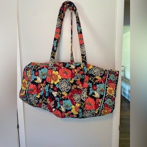 Vera Bradley Extra Large Travel Bag in Happy Snails